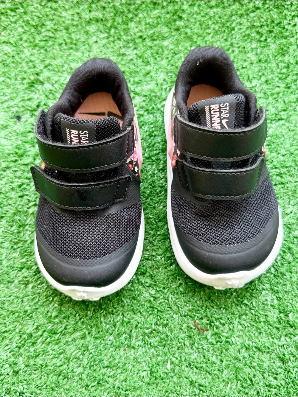 Nike Star Runner 2 Vintage Floral toddler shoes US size 5C
